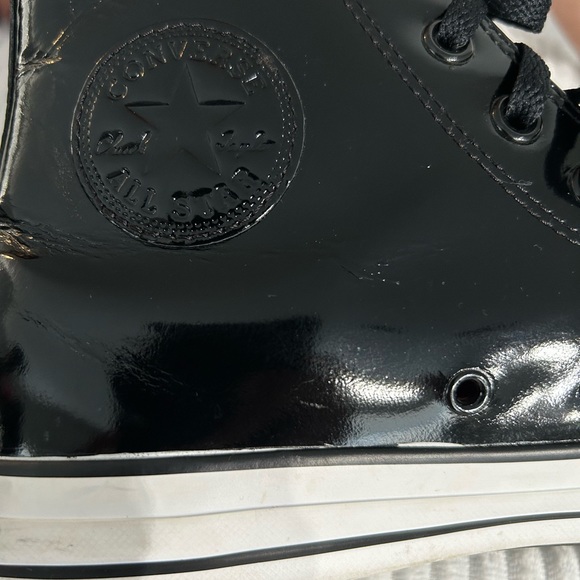 Black Converse shoes - Picture 5 of 8